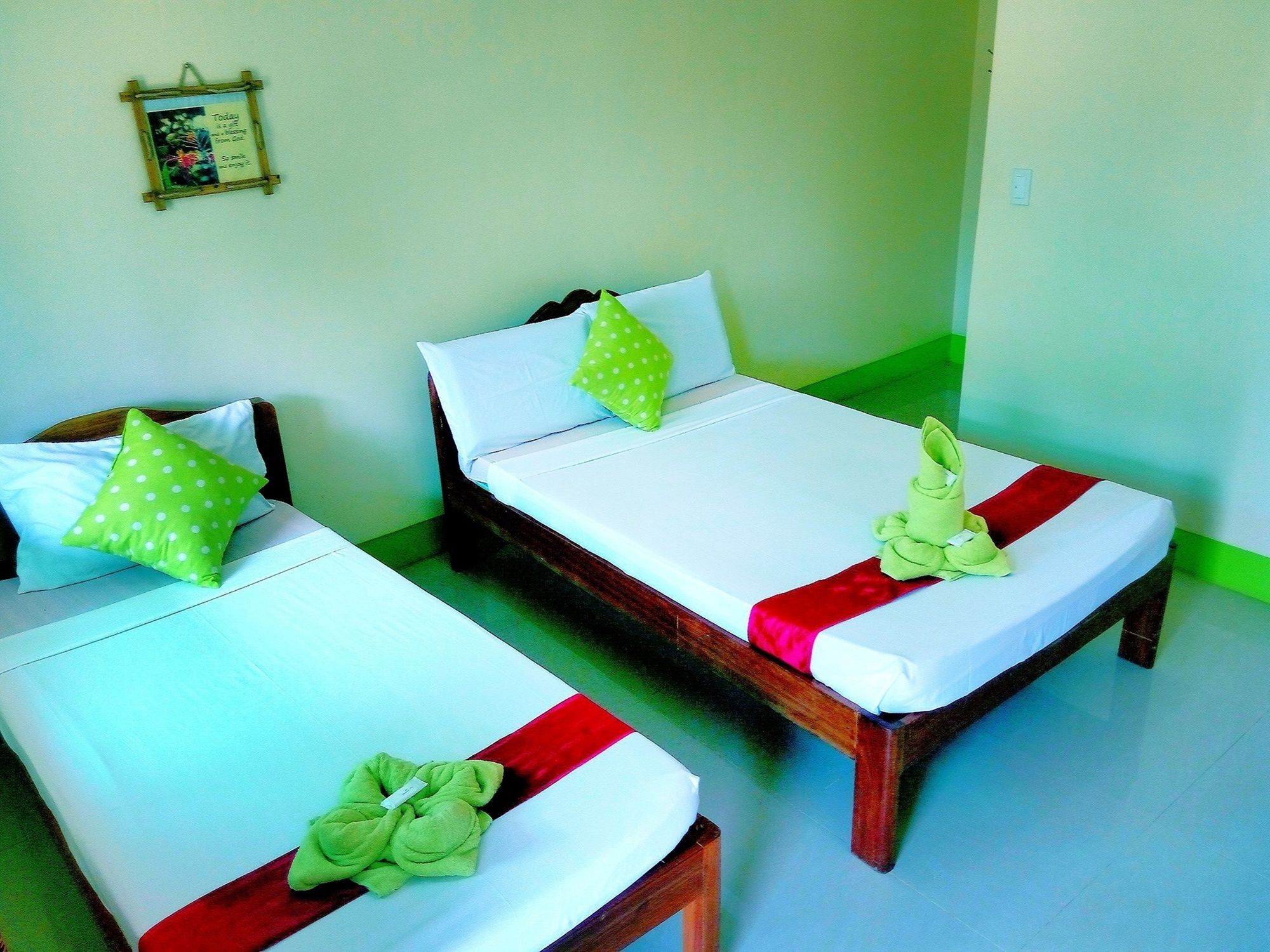 Green Park Tourist Inn Puerto Princesa Exterior foto